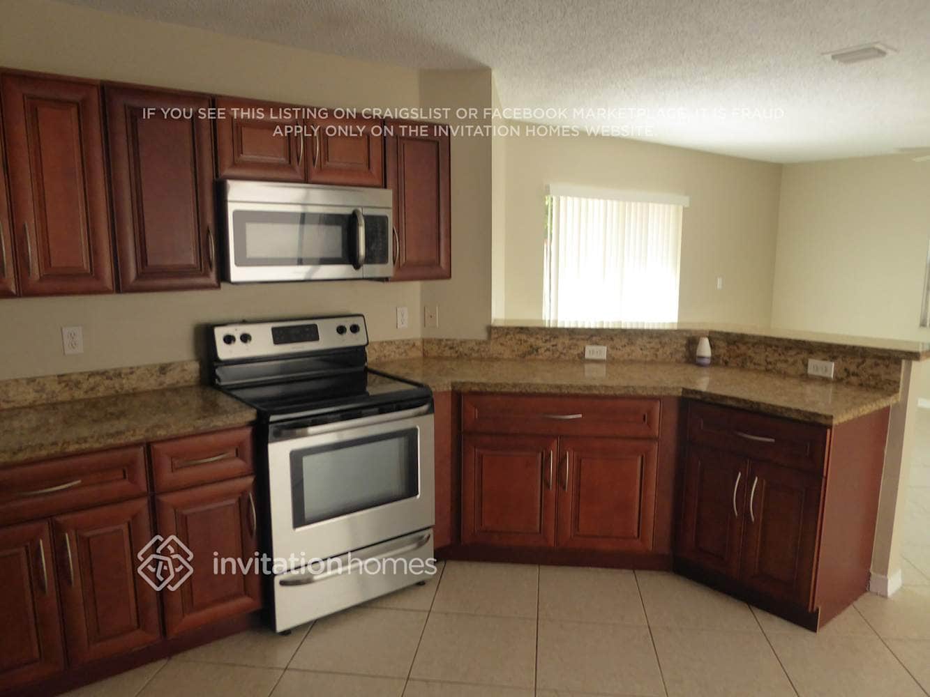 Building Photo - 14730 SW 156th Ave