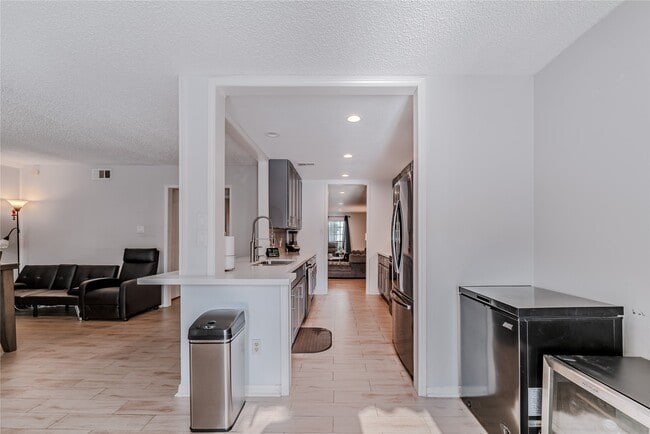 Building Photo - 14228 Misty Meadow Ln