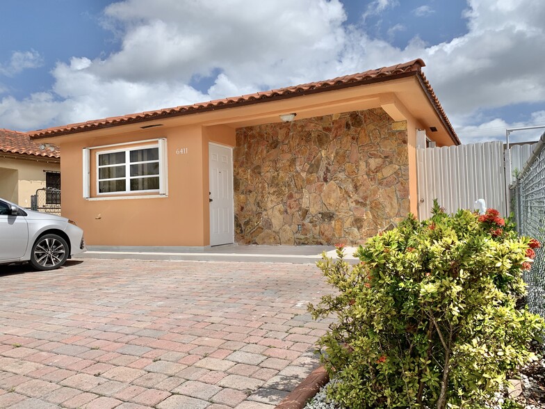 Building Photo - 6411 W 22nd Ct