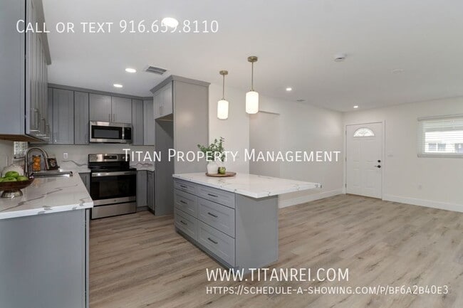 Building Photo - 6849 Treelark Way