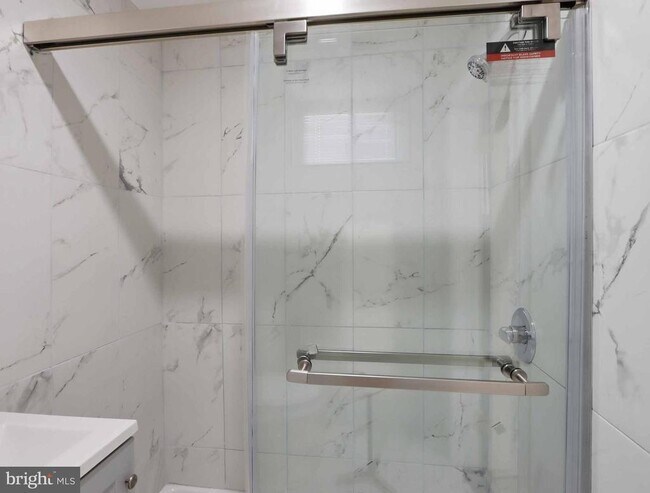 Building Photo - 3603 Ravenwood Ave