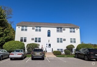 Building Photo - 641-R Washington St