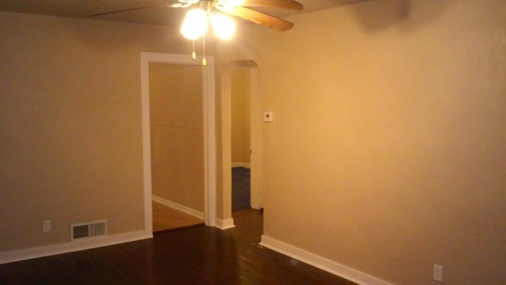 Building Photo - 269 Summit St