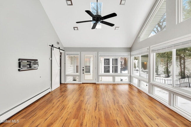 Building Photo - 15 Brookwood Dr