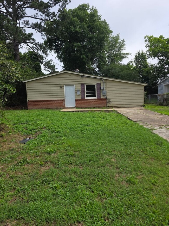 Building Photo - 3503 Ruben St