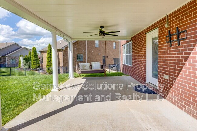 Building Photo - 2605 Paddock Park Dr