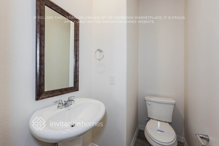 Building Photo - 6420 Blue Trl