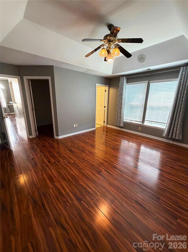 Building Photo - 900 Gretna Green Dr
