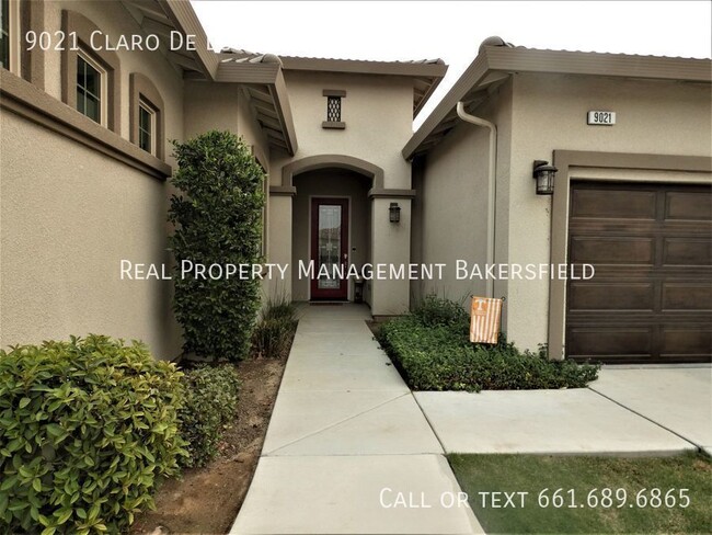 Building Photo - 9021 Claro De Luna Dr