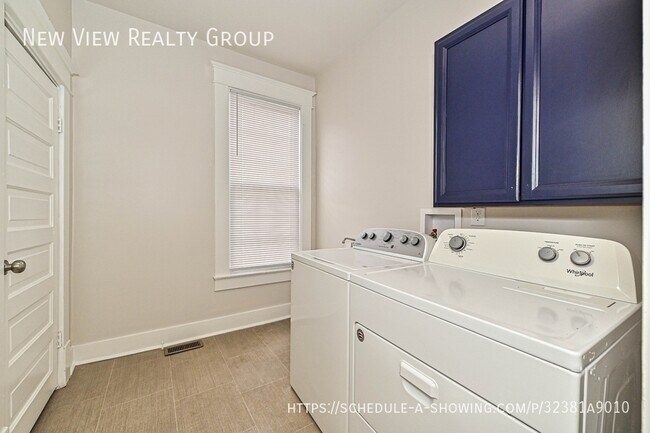 Building Photo - 1208 S Salisbury Ave