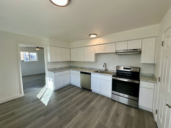 Building Photo - 4577 N Palo Verde Ln