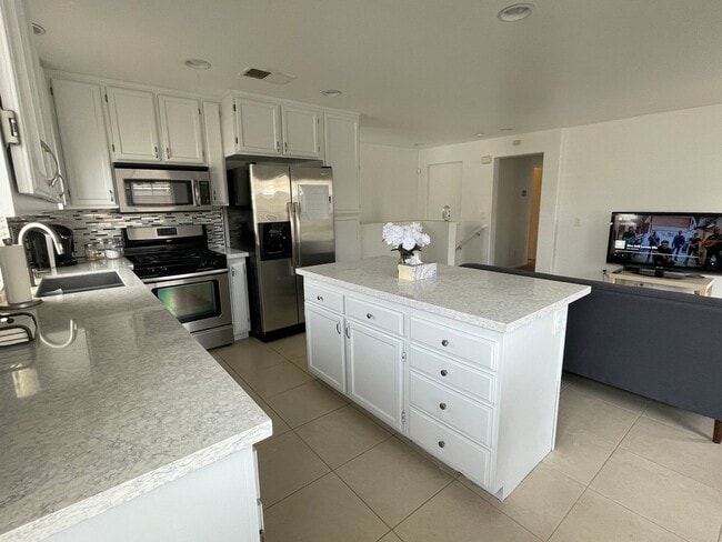 Building Photo - Furnished 2 Bedroom Condo in Otay Ranch