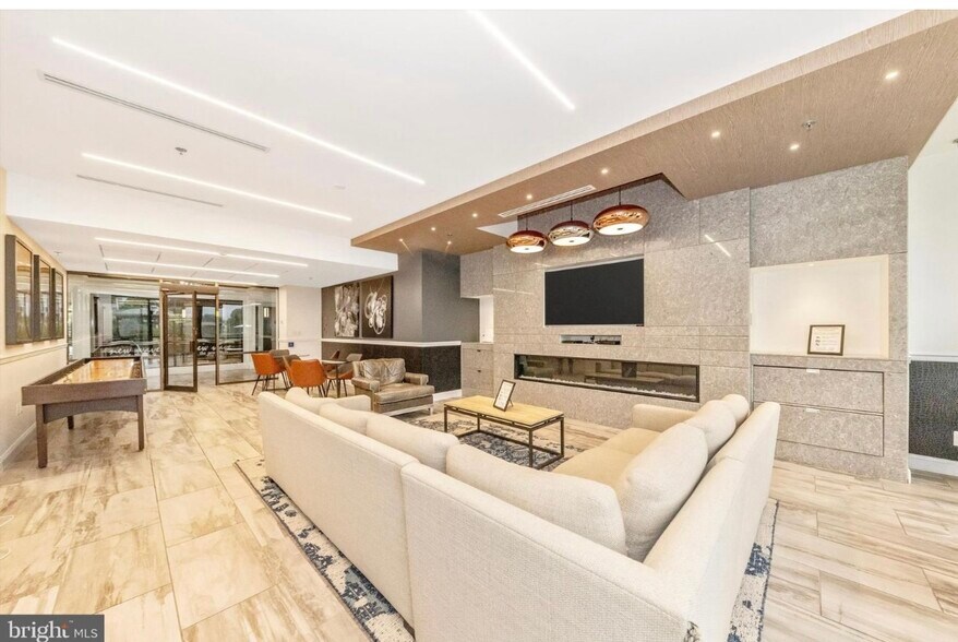 Building Photo - 5225 Pooks Hill Rd