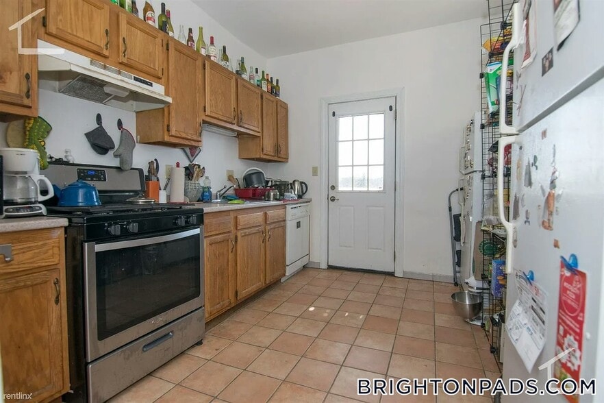 Building Photo - 33 Egremont Rd