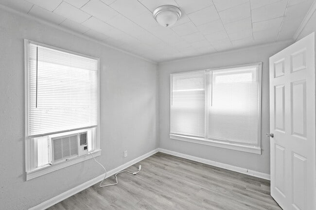 Building Photo - 8402 Brockton St