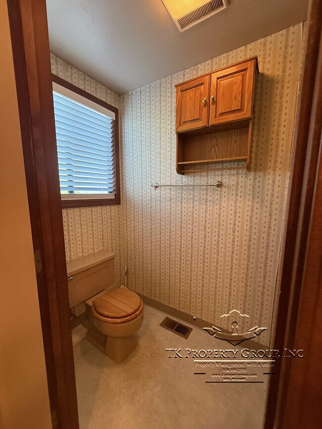 Building Photo - 11611 Sandpiper Way