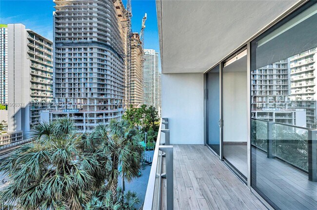 Building Photo - 88 SW 7th St