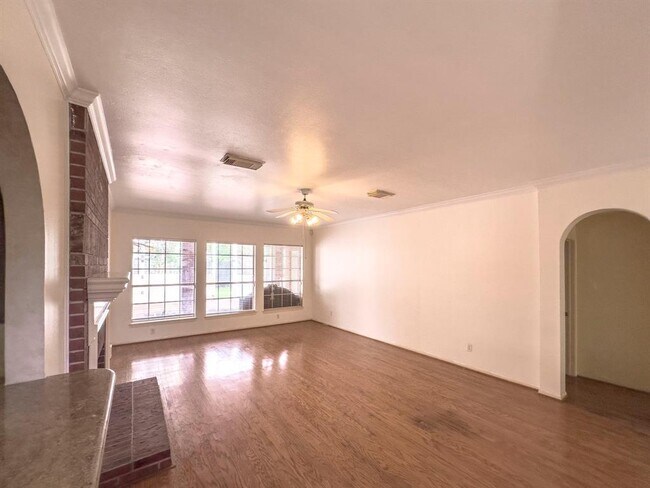 Building Photo - 16714 Colony Terrace Dr