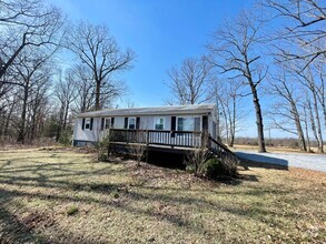 Building Photo - Rustburg Lovely Ranch Home