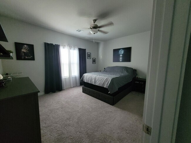 Building Photo - 16975 Pandora Wy