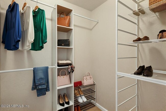 Building Photo - 425 Timberwalk Ct