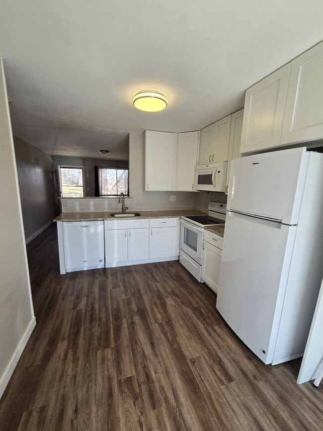 Building Photo - Ranch Style Townhome in convenient location