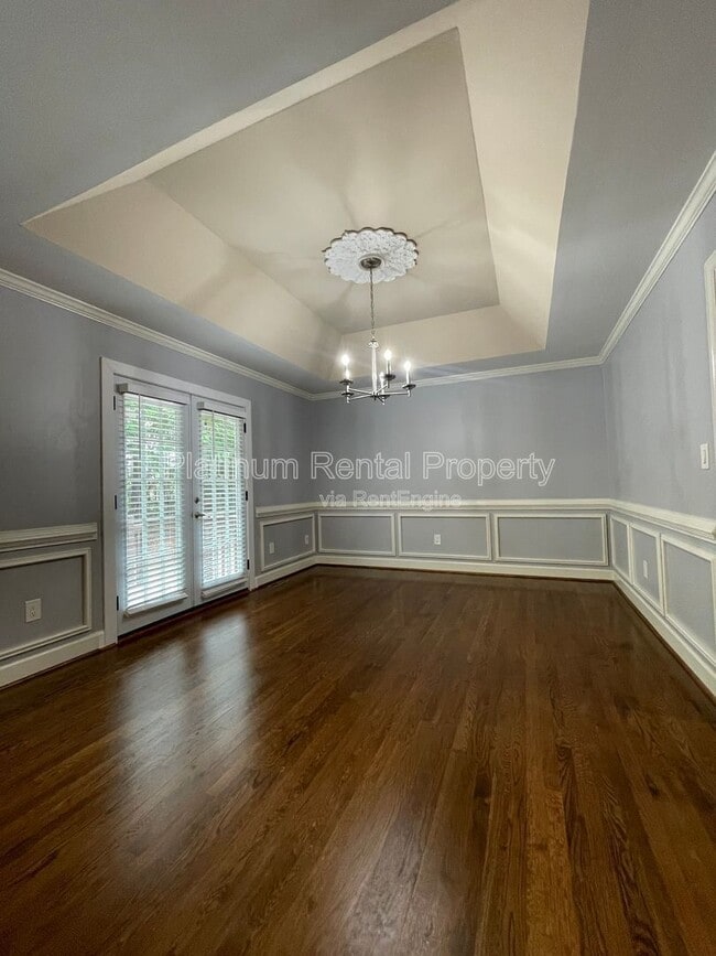 Building Photo - 4204 N Mountain Rd NE