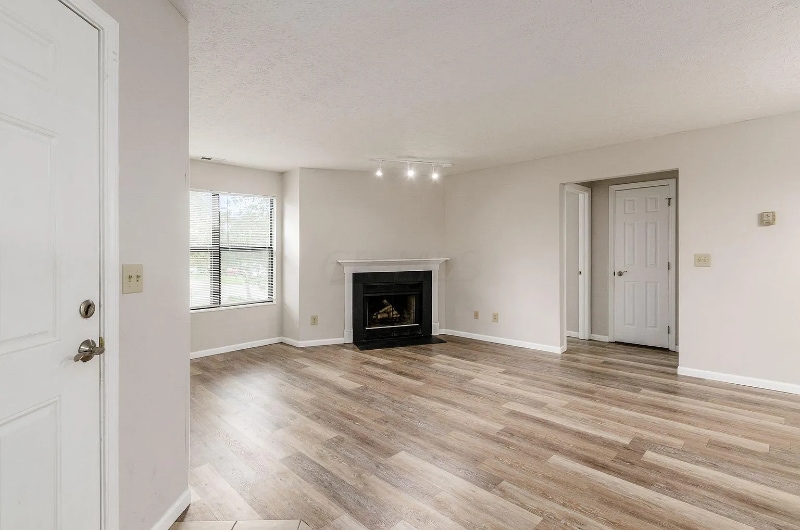 Building Photo - 5340 Darlington Rd