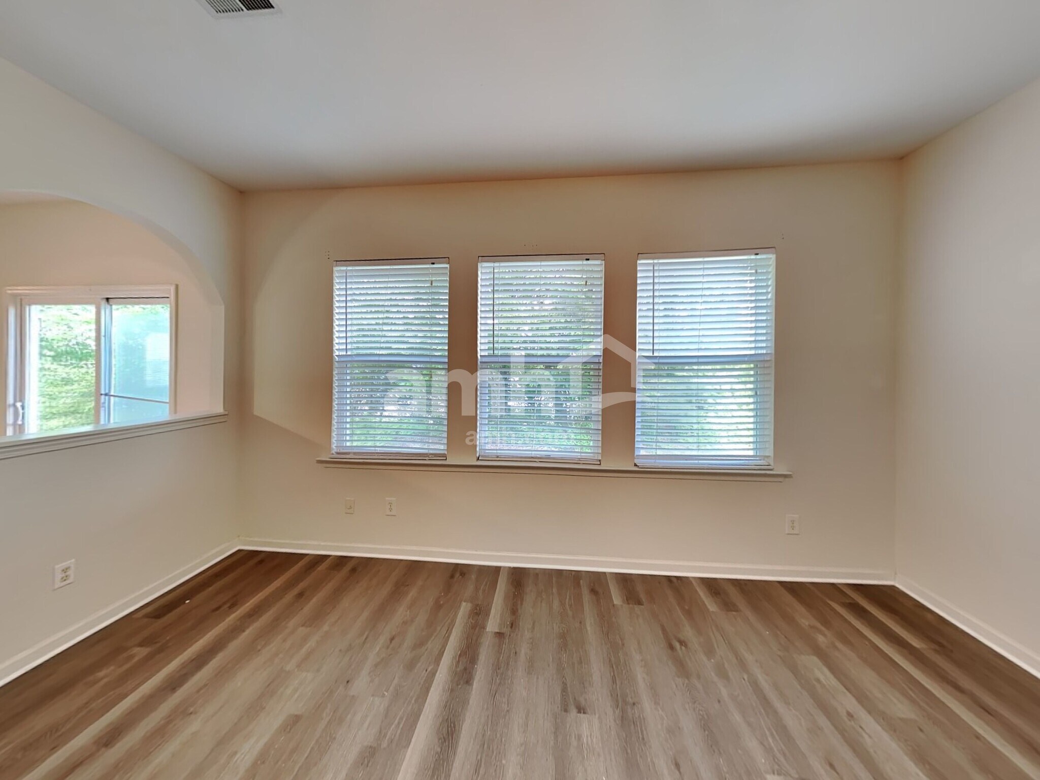 Building Photo - 1637 Bradmere Ln