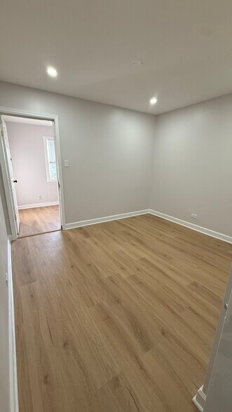 Building Photo - 4837 Hull St