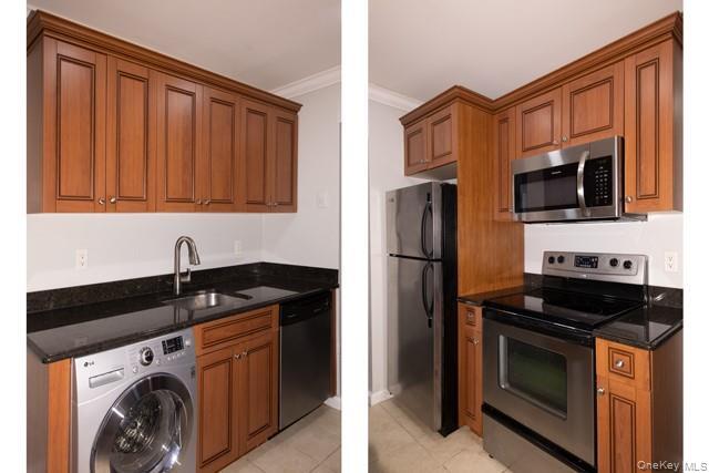 Building Photo - 427 Main St