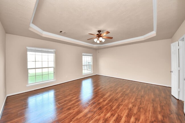 Building Photo - 14311 Lakepointe Bend Ln
