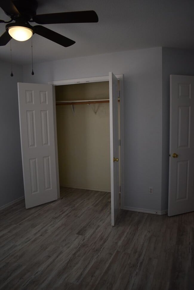 Building Photo - TWO LIVING ROOMS AND TWO DINING ROOMS! Sol...