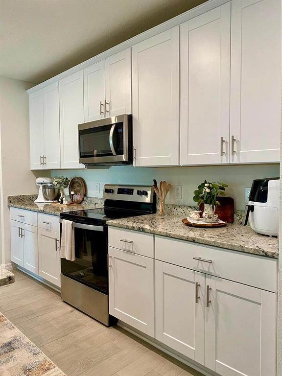 Building Photo - 3102 Laurel Oak Ln