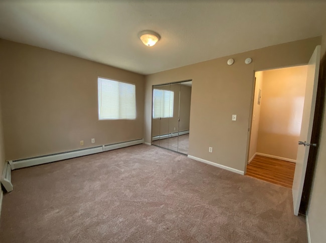 Building Photo - Experience Cozy Living in Our One-Bedroom ...