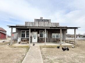 Building Photo - 1016 Brewer Rd