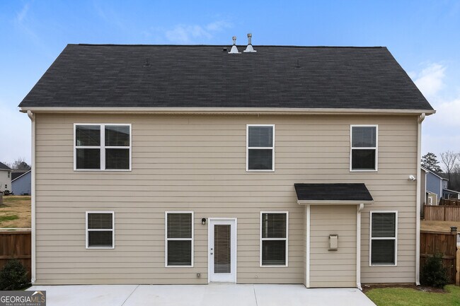 Building Photo - 32 Maple Grove Dr