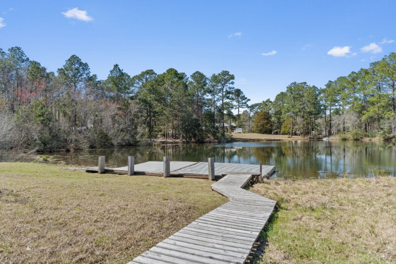 Building Photo - 100 Sioux Cir