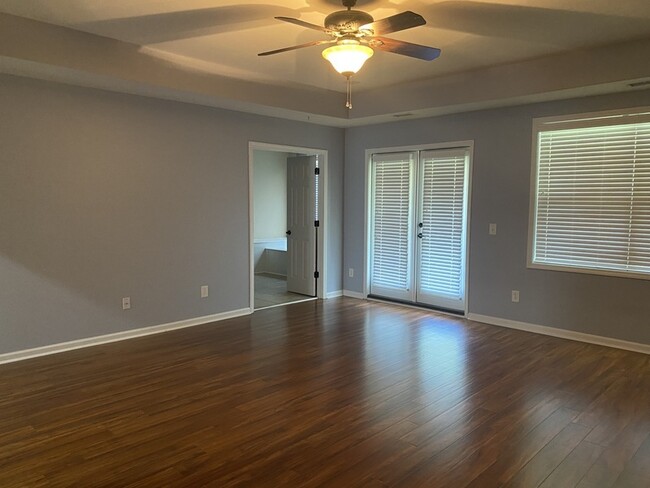 Building Photo - 409 Halyard Ln