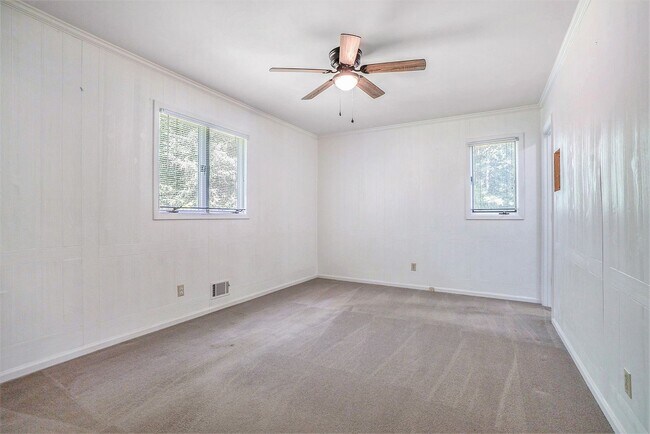 Building Photo - Oconee Country Living on 8+ Acres w/ Full ...