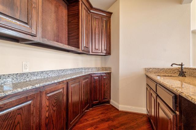 Building Photo - 166 Springbrook Dr