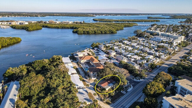 Building Photo - 2405 N Beach Rd