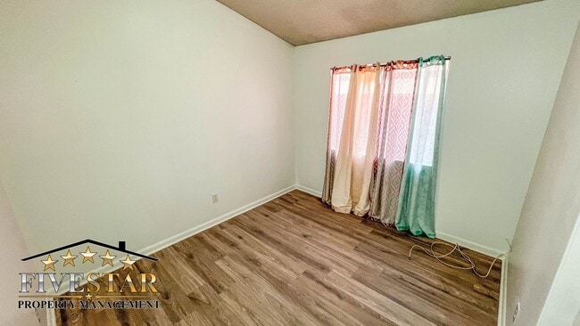 Building Photo - House for Rent on 4605 Mt. Vernon Avenue