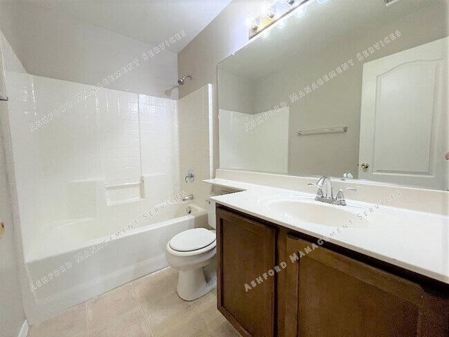 Building Photo - 2417 S 90th Glen