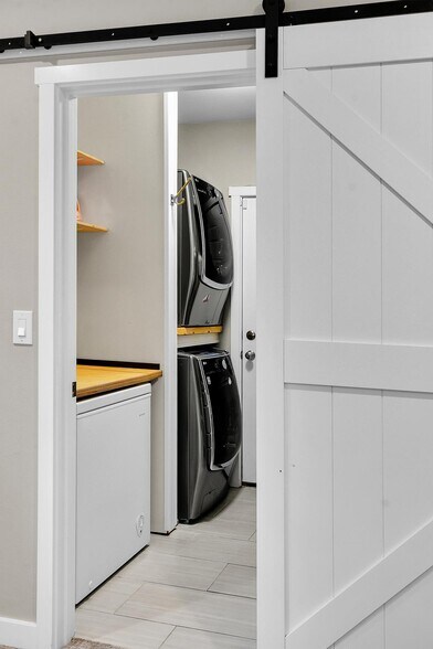 Building Photo - 104 NW 137th St