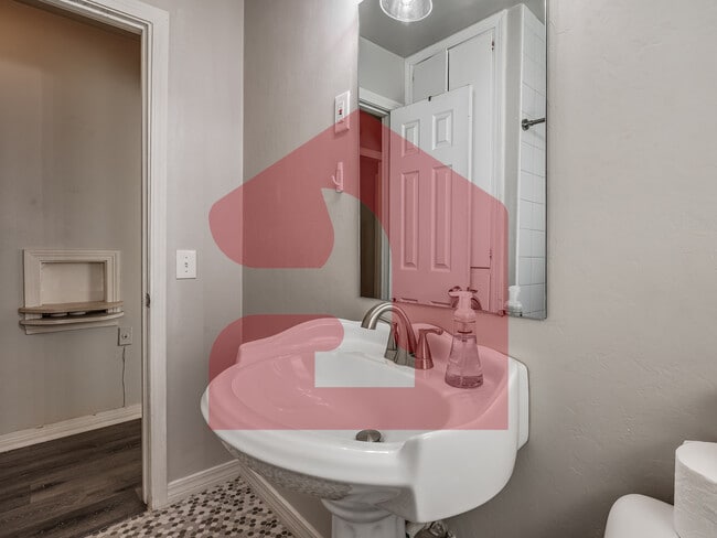 Building Photo - 2926 NW 72nd St