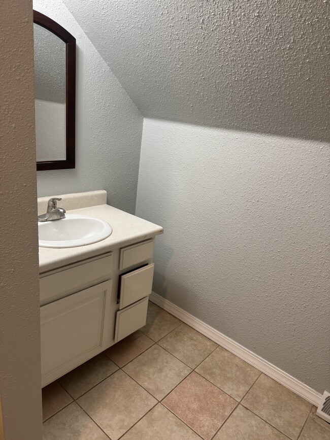 Upstairs bathroom - 5716 16th Ave