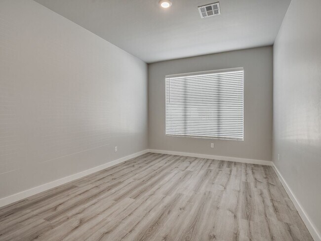 Building Photo - Beautiful Home in Edmond/Oklahoma City