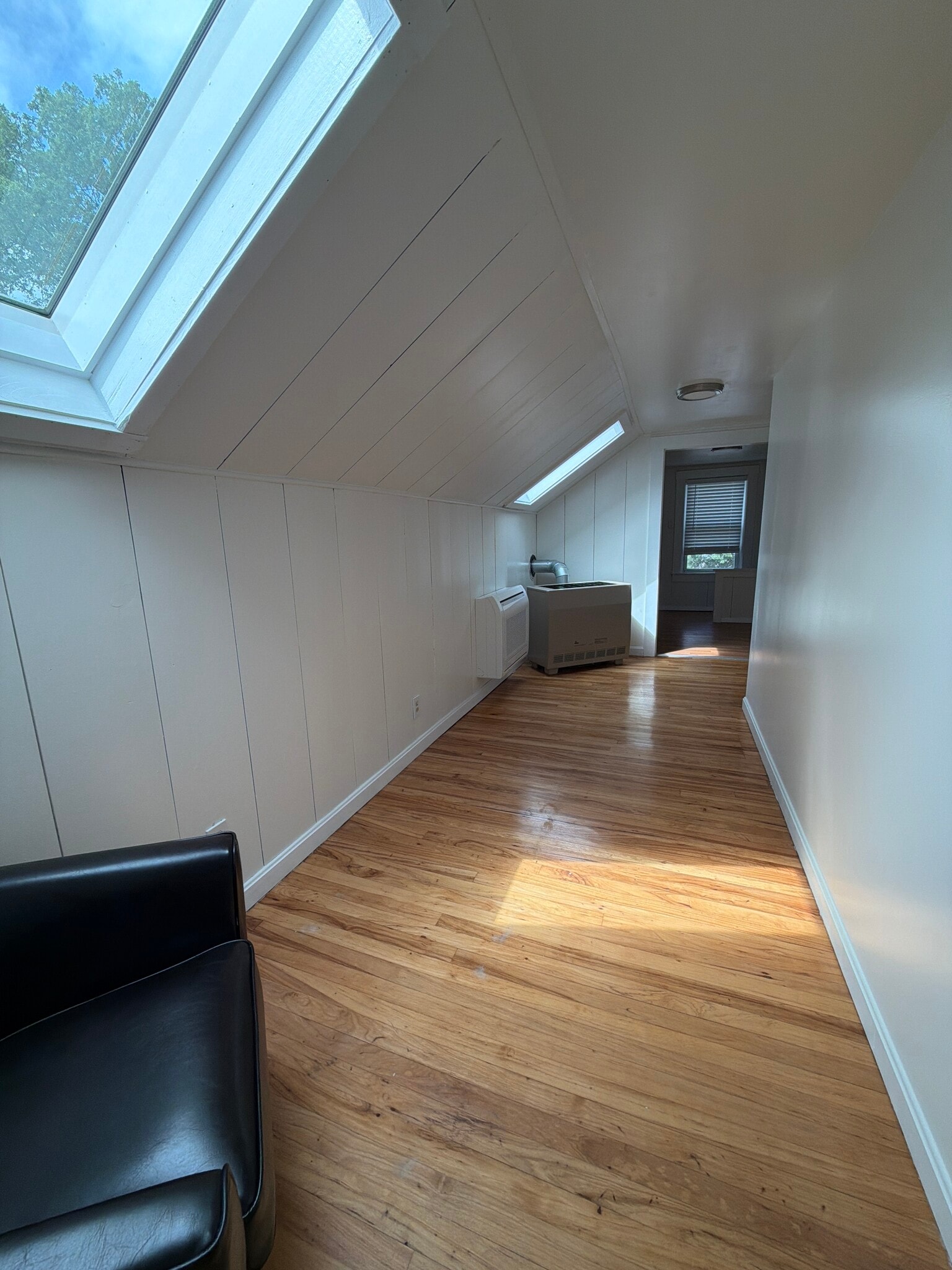 Building Photo - 50 Lyng St