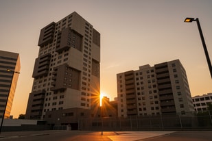 Building Photo - Bayview Towers